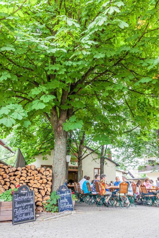 Bloedel Gasthof Gruener Baum Nuremberga Exterior foto